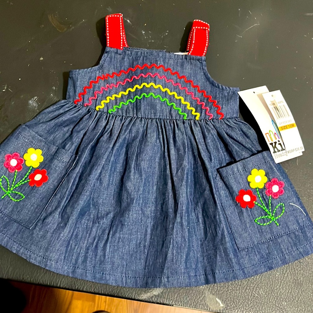 Beautiful dress for baby girl size 12 M you can see in the pictures